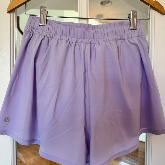 NWT Lululemon Pace Crush High-Rise Short 2.5", Lavender Frost, Size XS - Picture 6 of 8